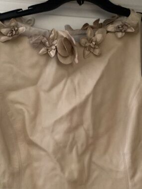 Leather Badgley Mischka Champagne Floral Appliqué Sleeveless Tank
